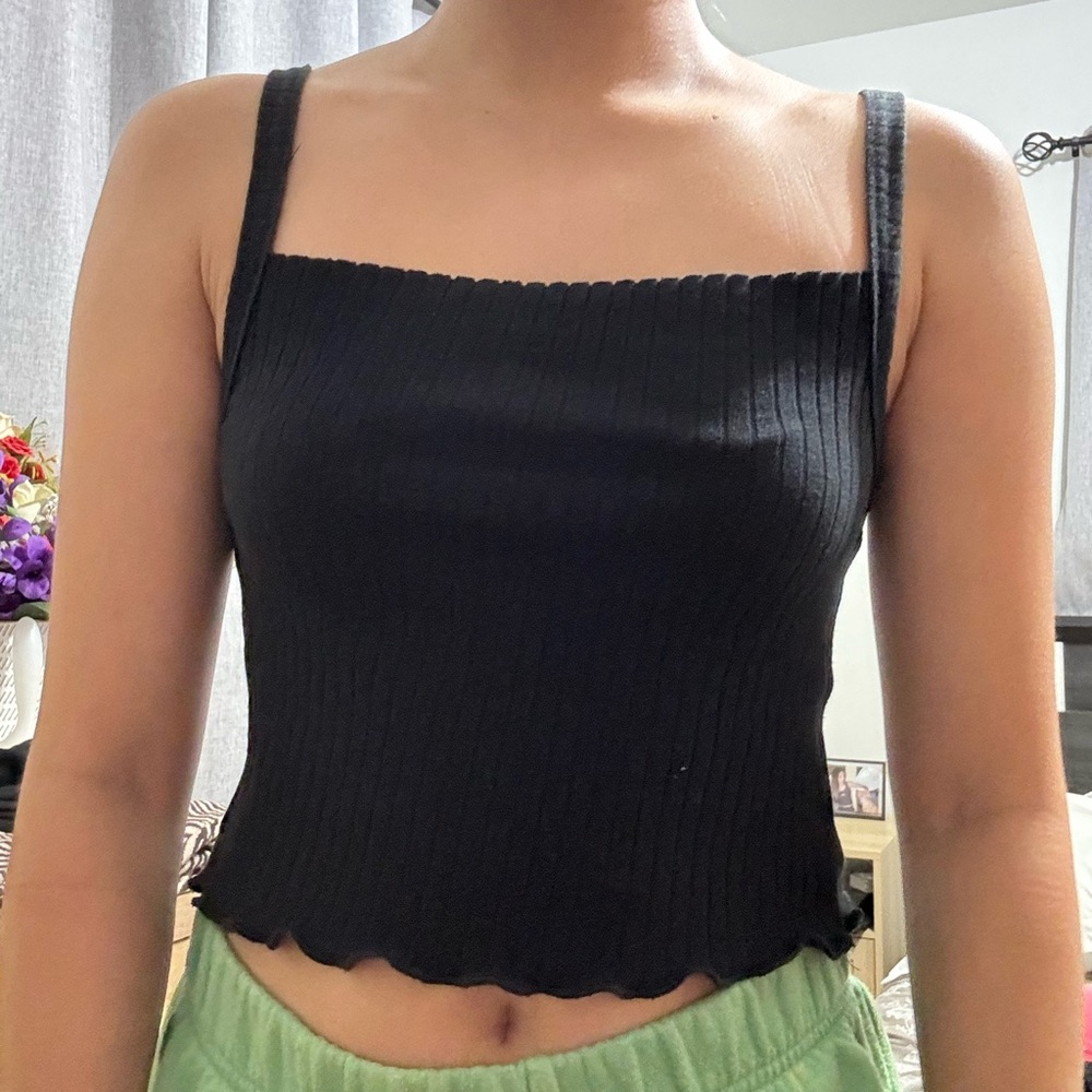 Pacsun lettuce edged tank